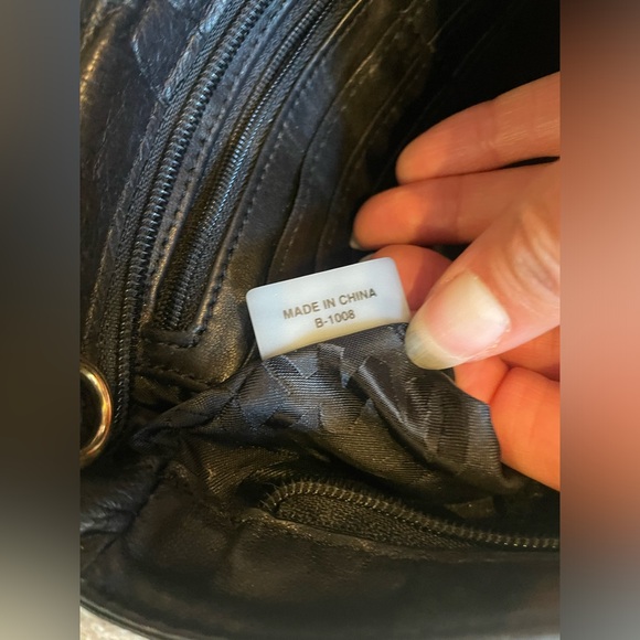 Michael Kors Black Ruched Gold Logo Crossbody Clutch  Purse - Picture 8 of 8